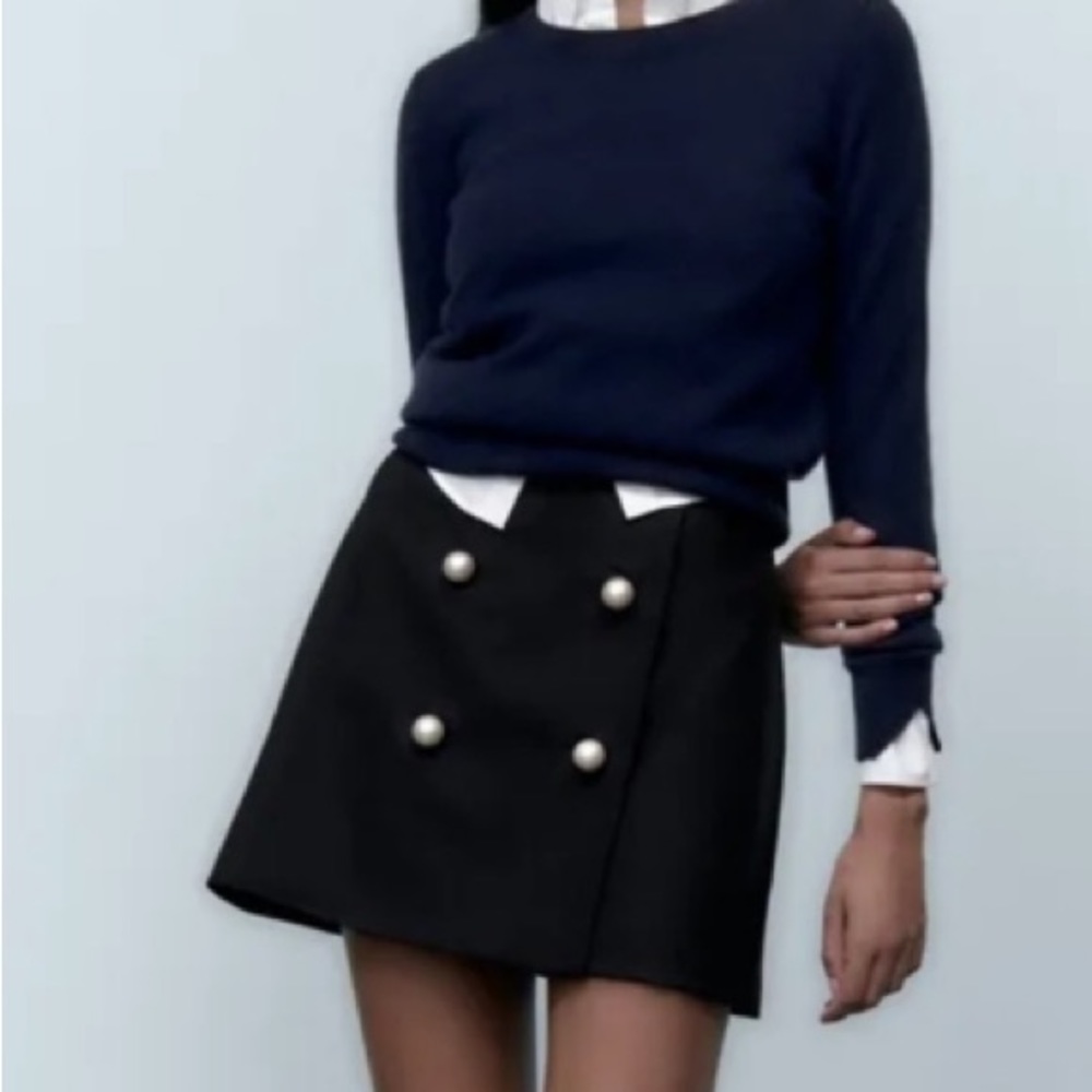 ZARA Pearl Button Mini Skirt NEW